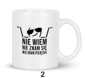 Kubek 330 ml do kawy z emotikonem Shrug i napisem Nie Wiem Nie Znam Się